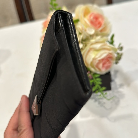 Authentic Prada wallet - Picture 4 of 9